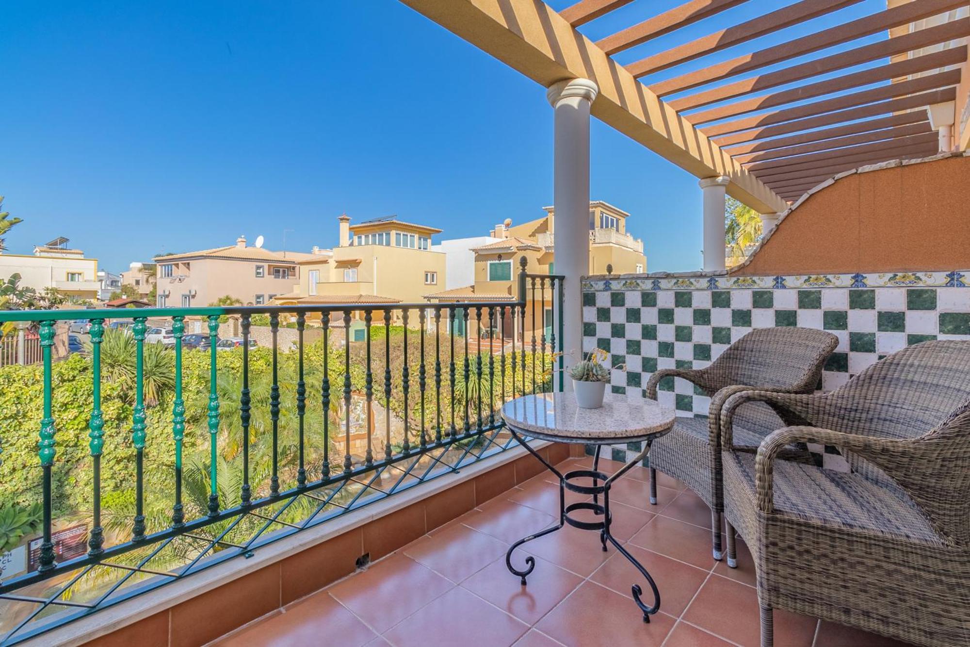 Double Room or Twin Pool or Garden View Main House